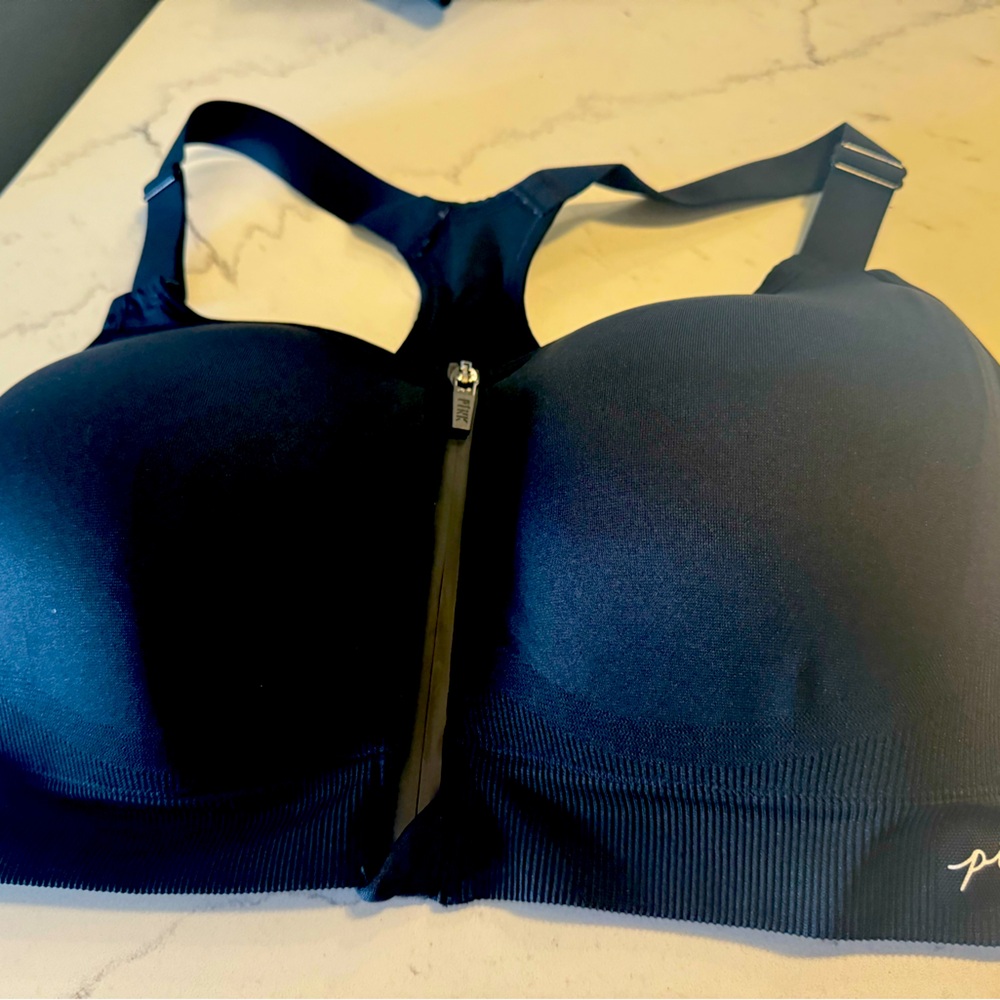 NWT, PINK front zip sports bra with adjustable straps, Size XL